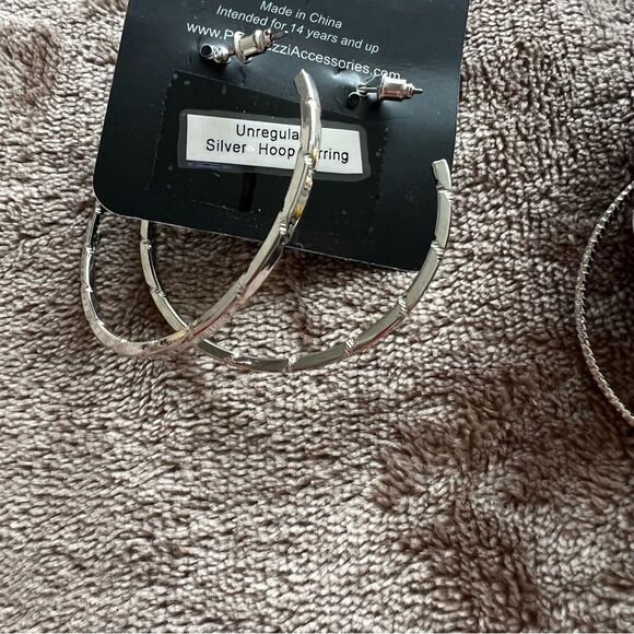 PAPARAZZI SILVER HOOPS 2 pair NWT🏷 - Picture 5 of 8